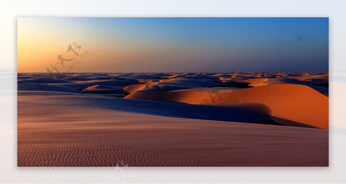 沙漠黄昏沙漠沙漠风景