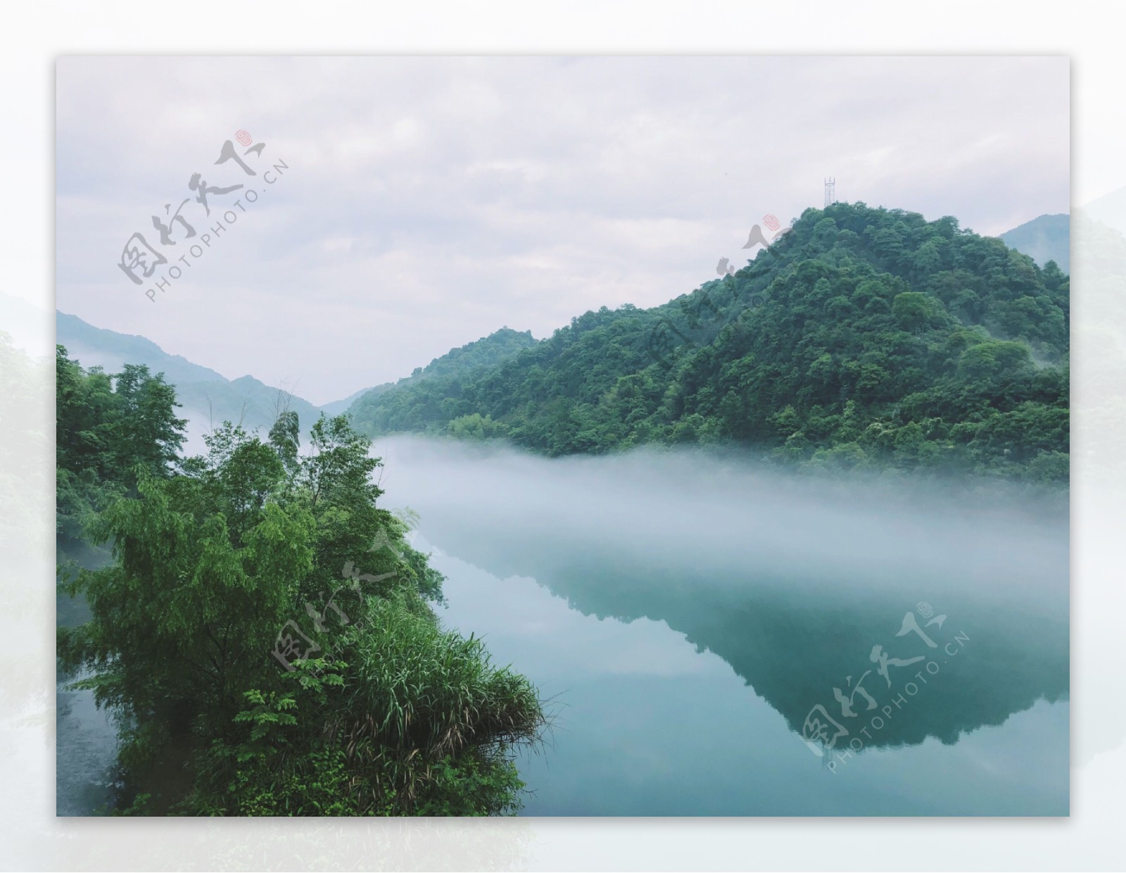 烟雨湖泊