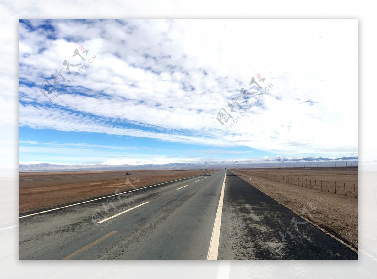 风景公路道路天空白云