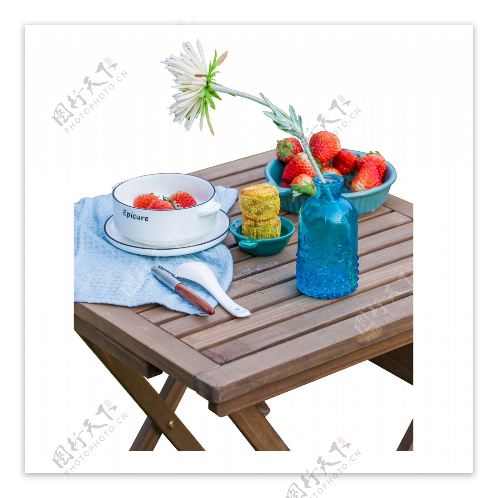 彩色草莓食物桌子元素