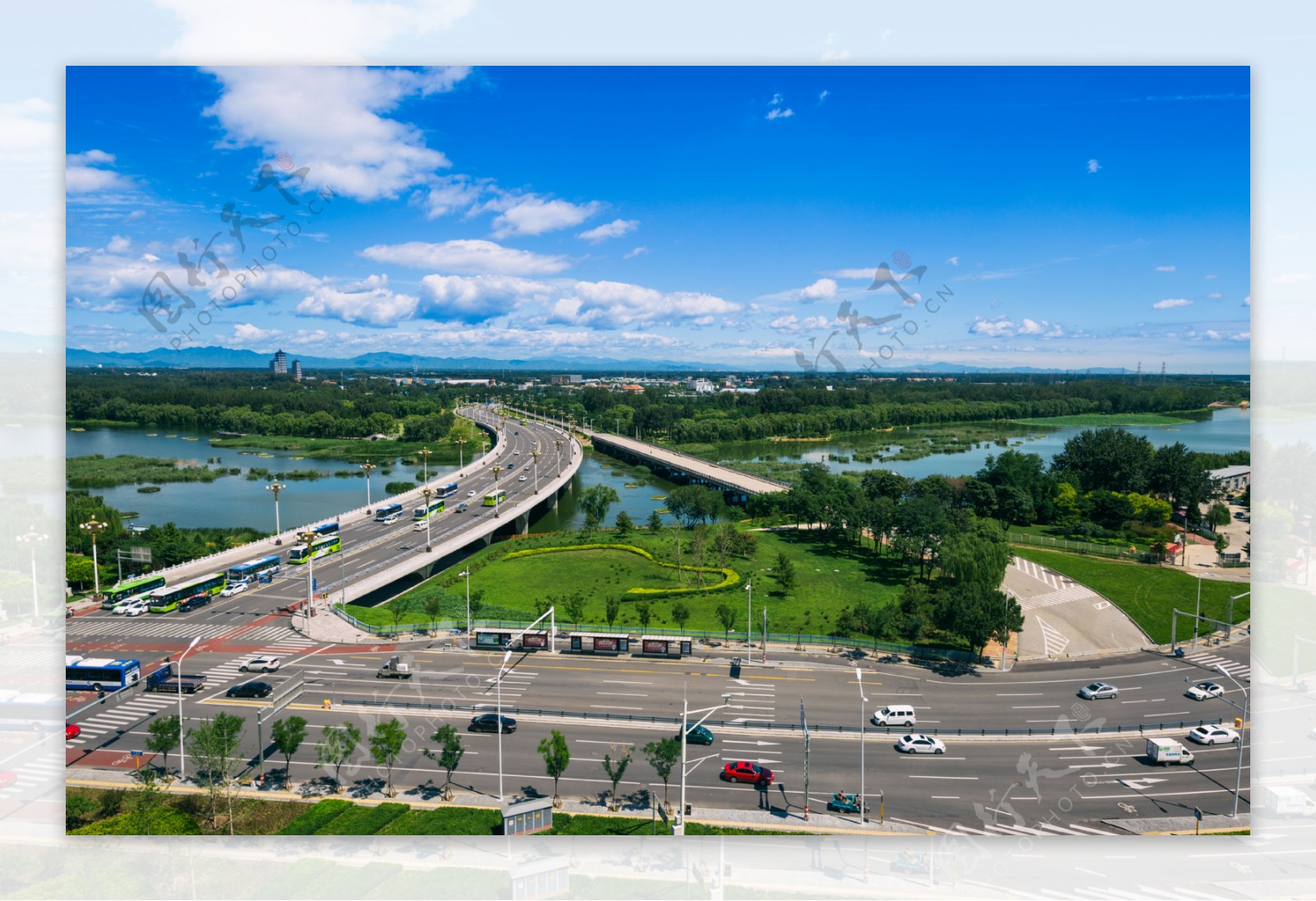 城市高速公路交通道路风景图