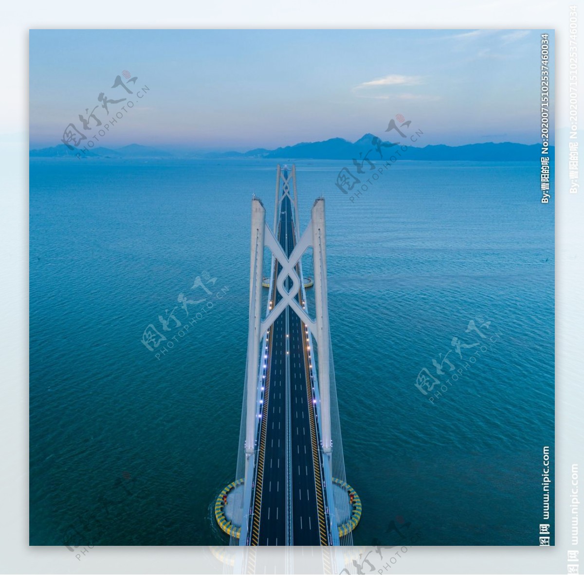 高清港珠澳大桥工程背景