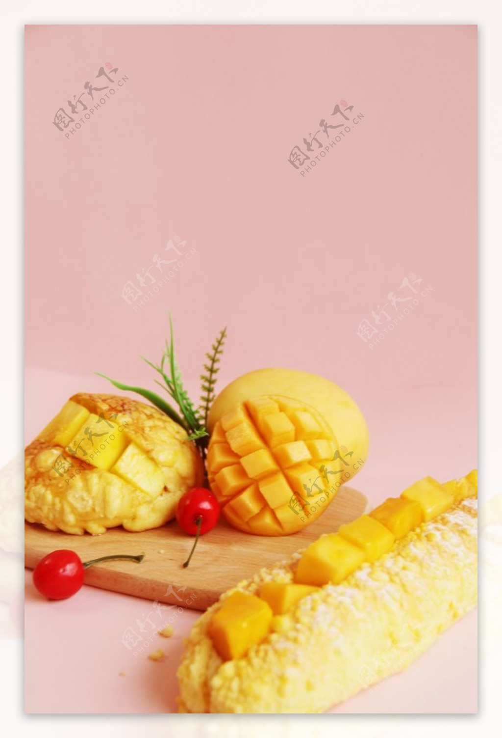 芒果菠萝包