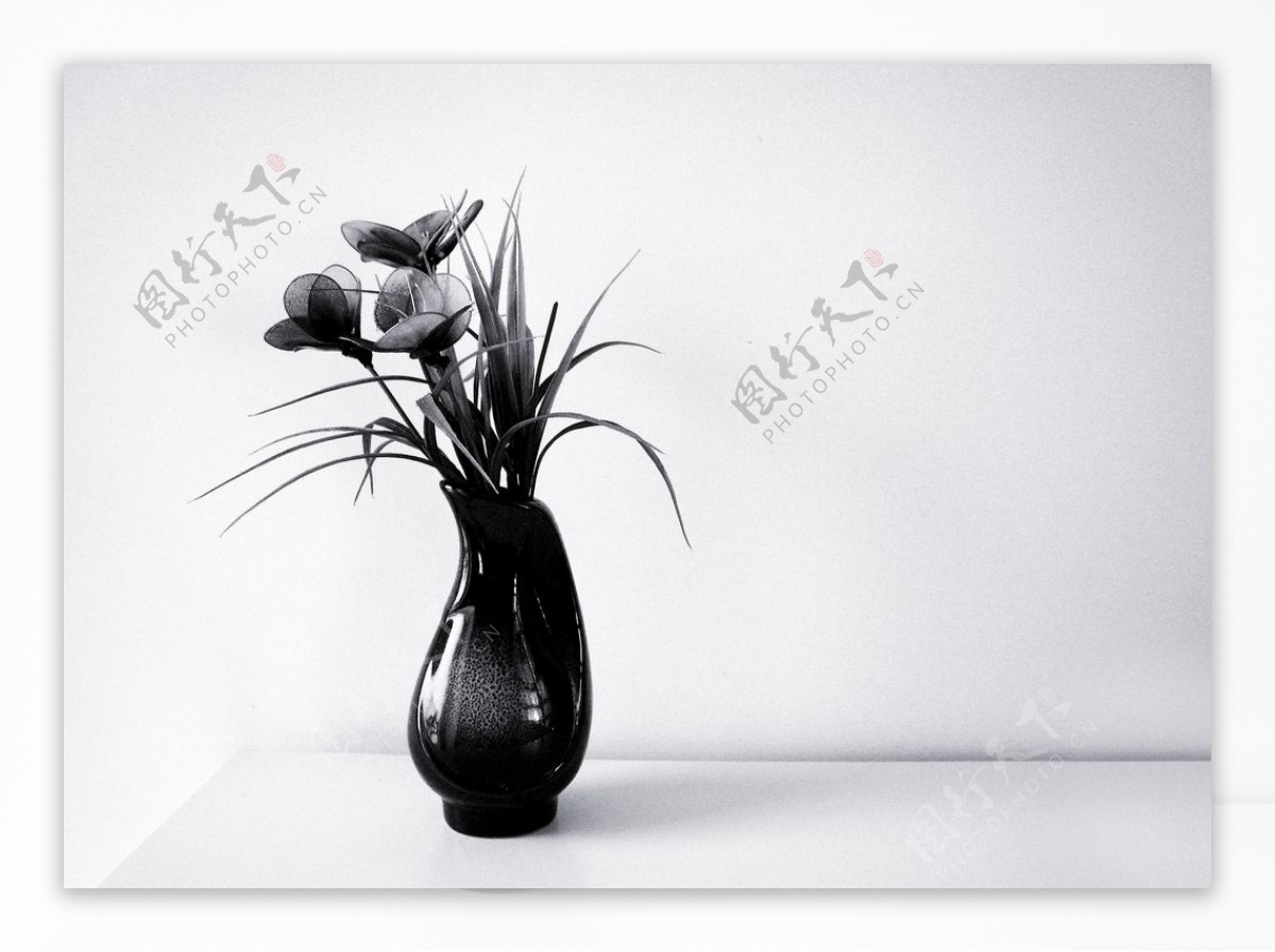 陶瓷花瓶插花