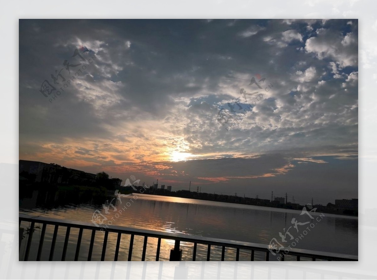 云湖夕阳图片