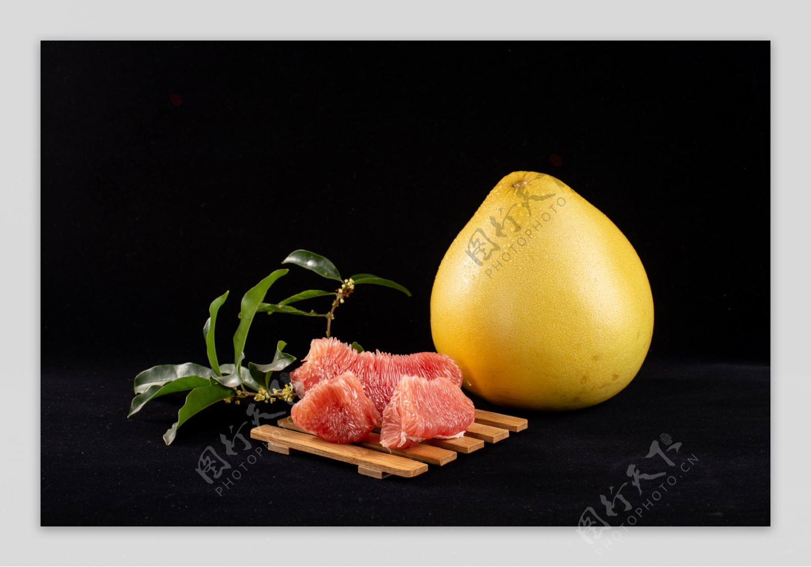 红心柚子蜜柚水果活动海报素材图片