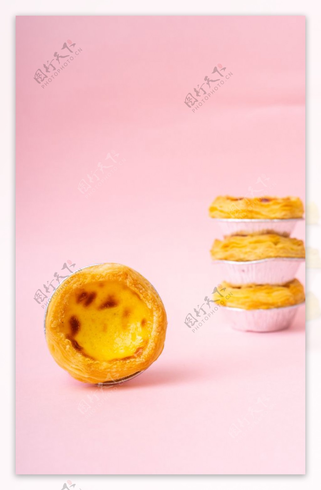 蛋挞美食零食背景海报素材图片