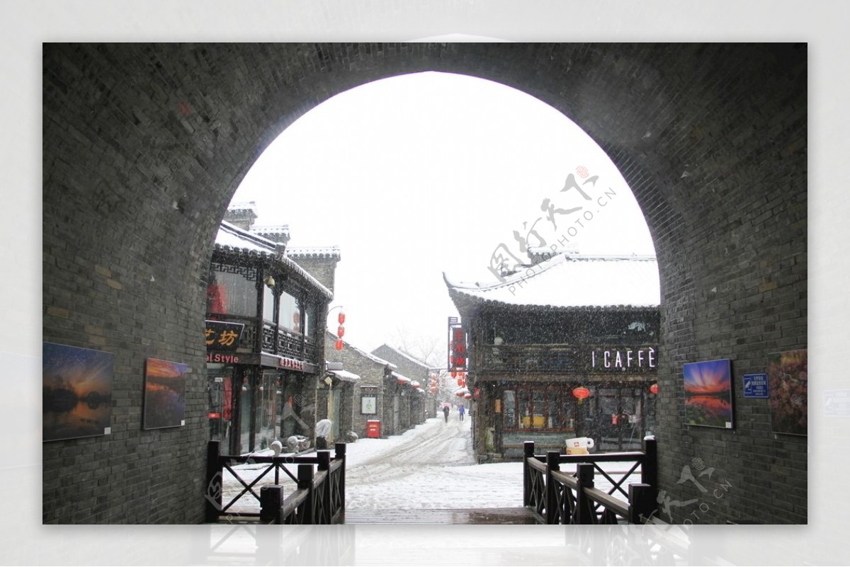 东关街之雪图片