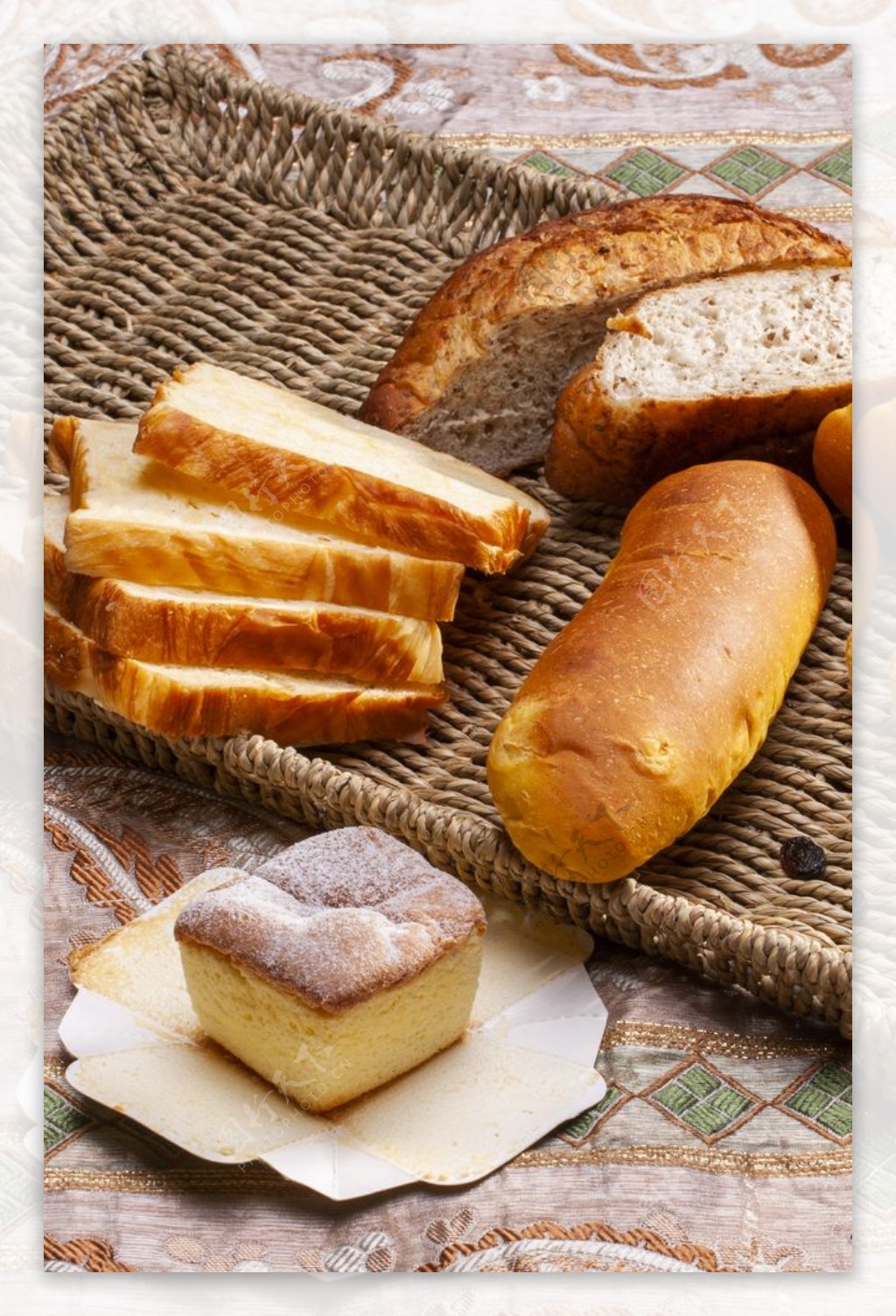 面包甜品早餐美食背景海报素材图片