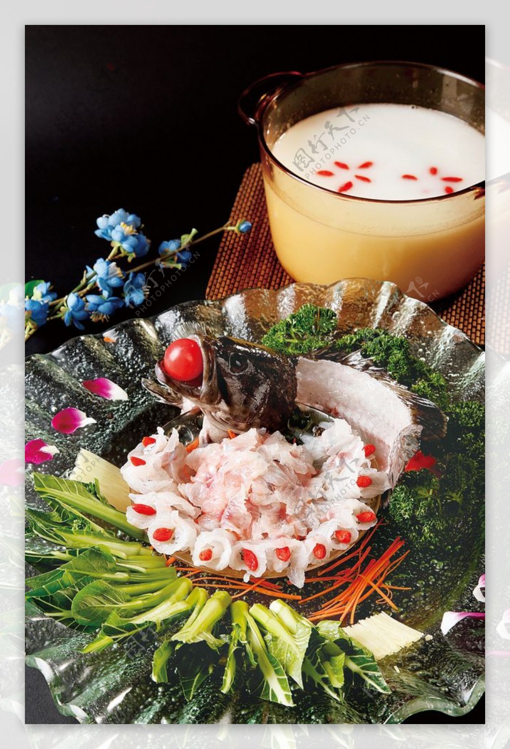 米粥浸石斑鱼图片