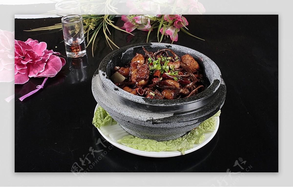 北京菜石锅茶菇鸡图片