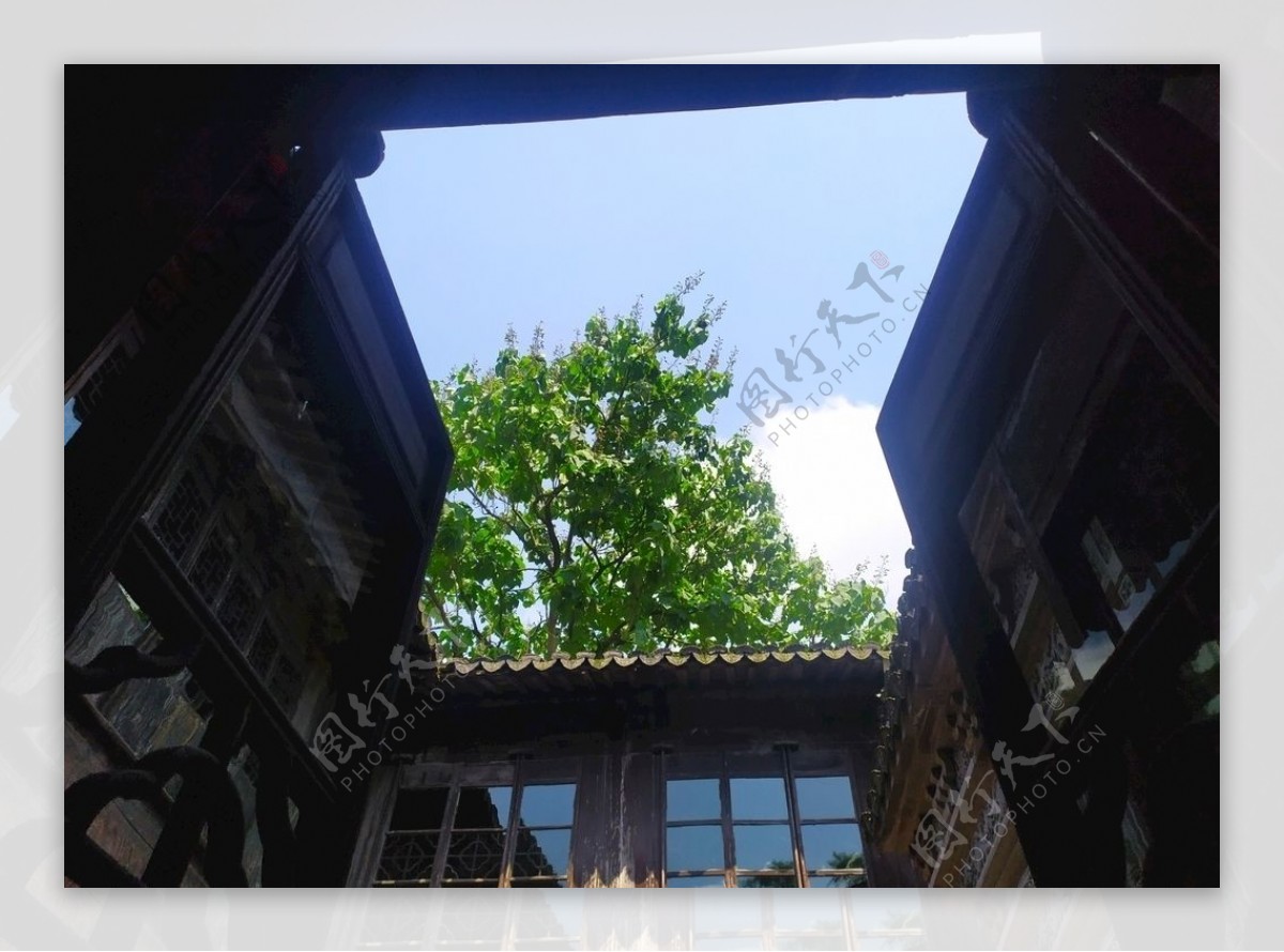 乌镇建筑老房子天井图片