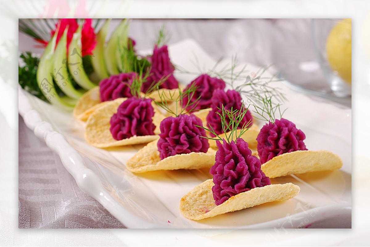 冷拼蓝莓紫薯图片